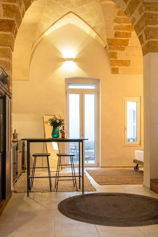 Ellements - Luxury Rooms Brindisi 0*,  Italy